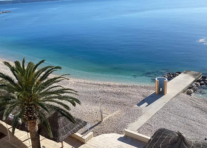 Penthouse Villa Spomenka Top Floor Apartment On Central Beach