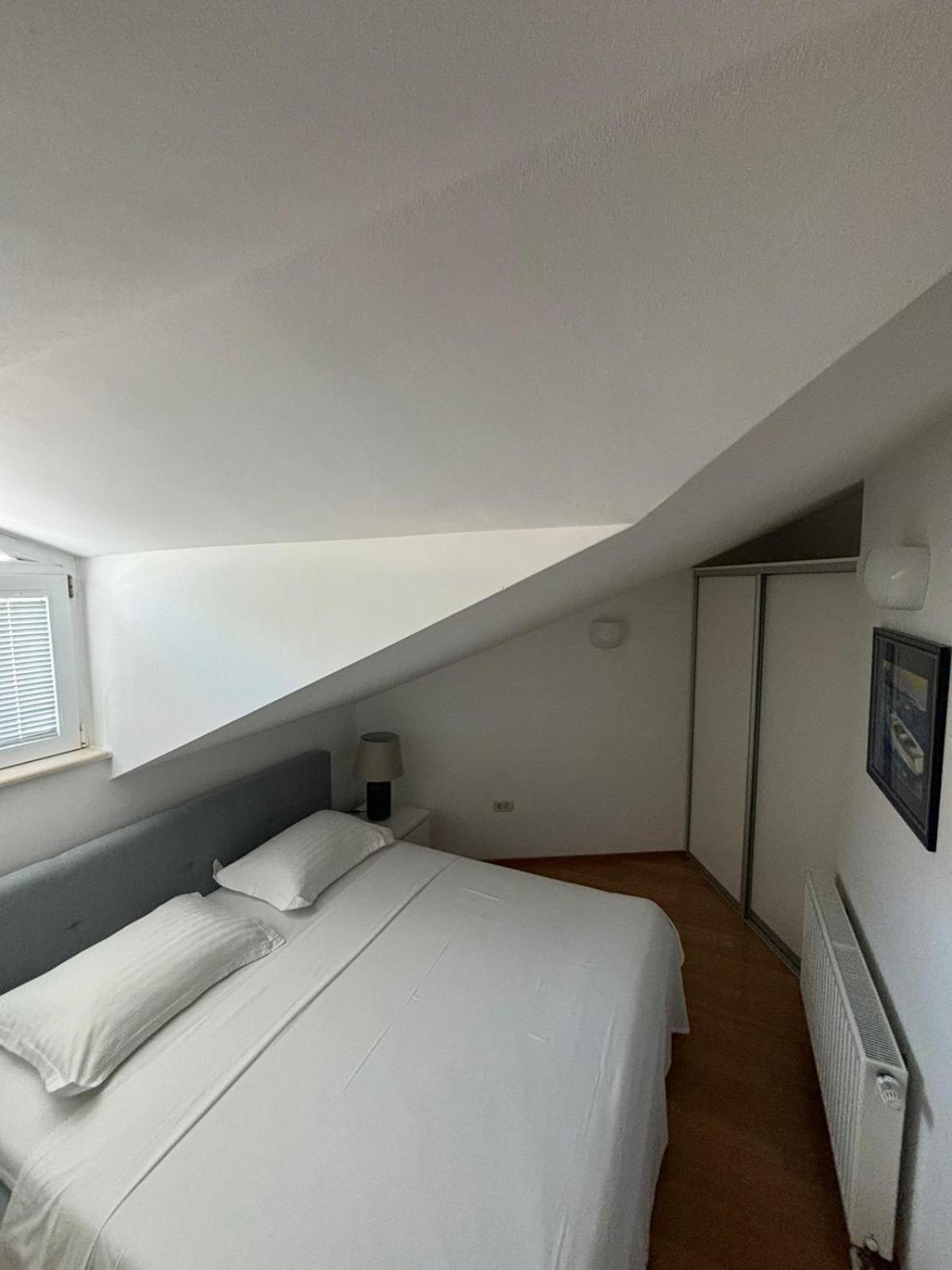 Penthouse Spomenka Floor On * Podgora